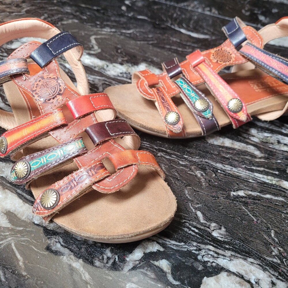 L'Artiste - Colorful, Genuine Leather Sandals